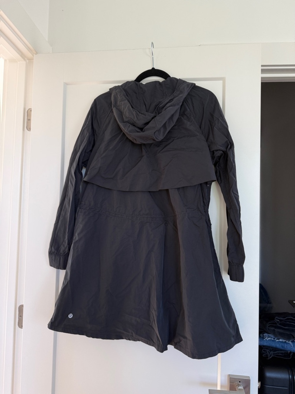 Lululemon Pack and Glyde Jacket in Black. SZ 6. - Picture 6 of 6